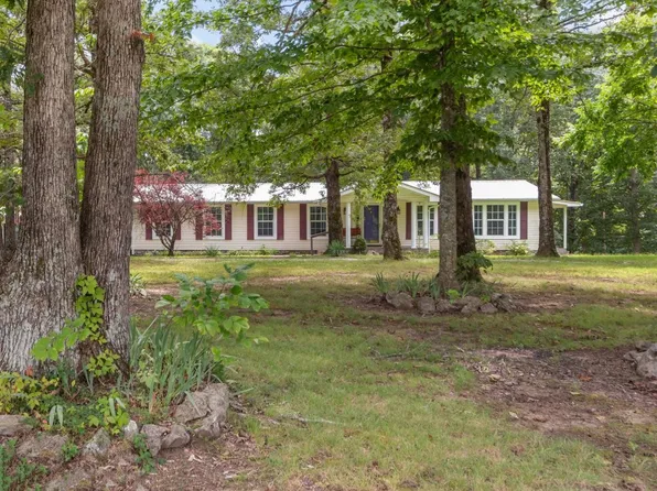908 Bear Cub Run, Centerville, TN 37033