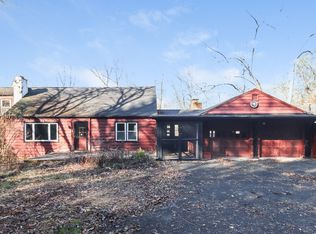 25 Sage Rd, Woodbury, CT 06798