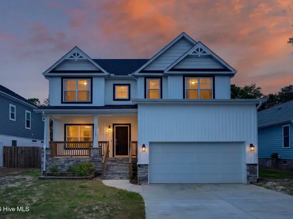 163 NE 2nd Street, Oak Island, NC 28465