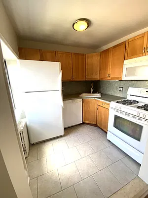 Rented by Compass | media 9