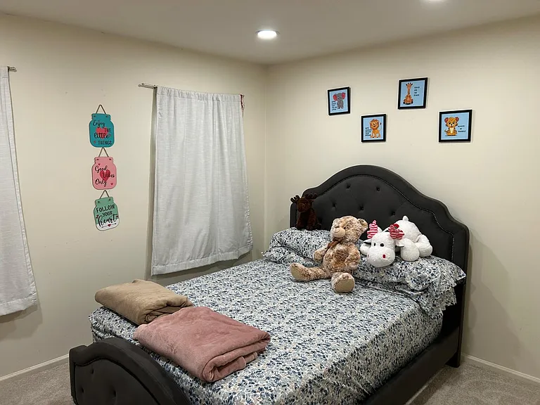 27 E Chicopee Dr — Photo 7