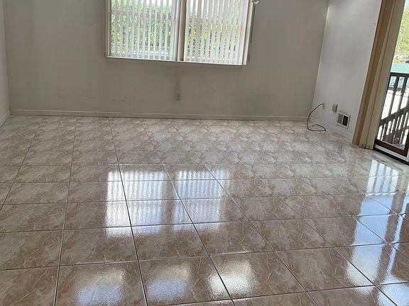 2nd image of 1 Bellhaven Pl