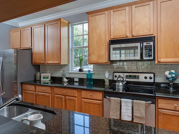 5th image of 509 S Matanzas Ave Unit 6