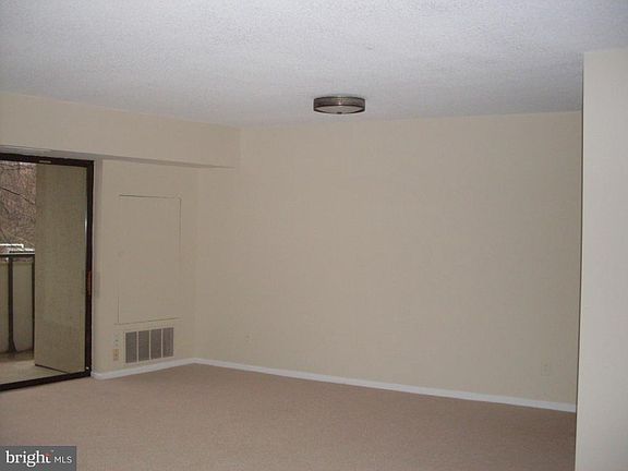 2nd image of 5300 Columbia Pike APT 603