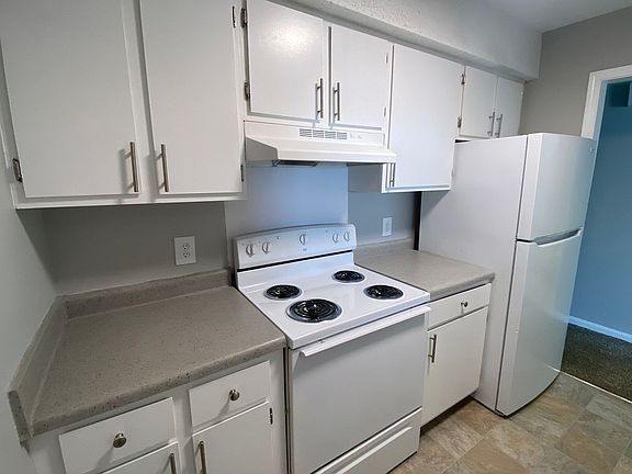 3rd image of 1436 Harbour Dr #1354-B