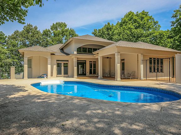 5th image of 290 Leatherwood Dr