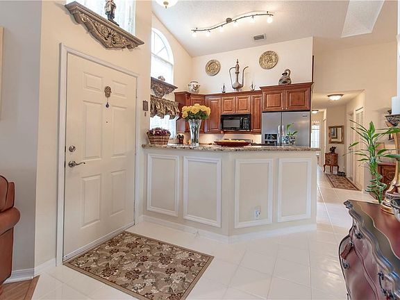 4th image of 7566 N Pinewalk Drive