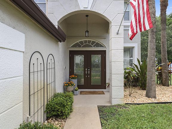 2nd image of 7518 Oak Grove Circle