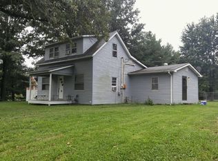1303 N Waterworks Rd, Okawville, IL 62271