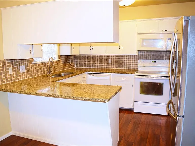 2600 Fedderson Dr — Photo 5