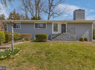 5909 Tanglewood Dr, Bethesda, MD 20817