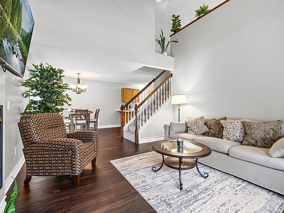 3rd image of 468 Heartland Ct