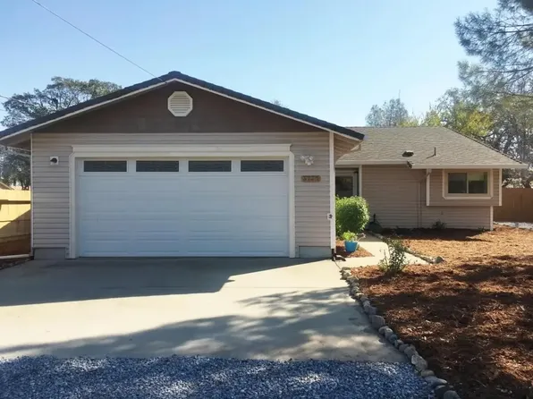 3775 Yuletide Ave, Redding, CA 96003
