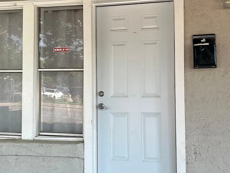 2926 Pennsylvania Ave #SIDE A — Photo 2