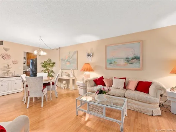 1980 SW Palm City Rd APT 50-J, Stuart, FL 34994