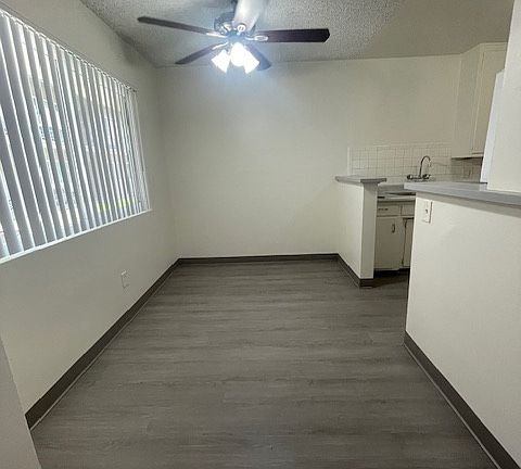 4th image of 4405 Parks Ave #D