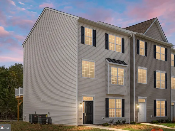 1008 Wicklow Dr, Fredericksburg, VA 22401