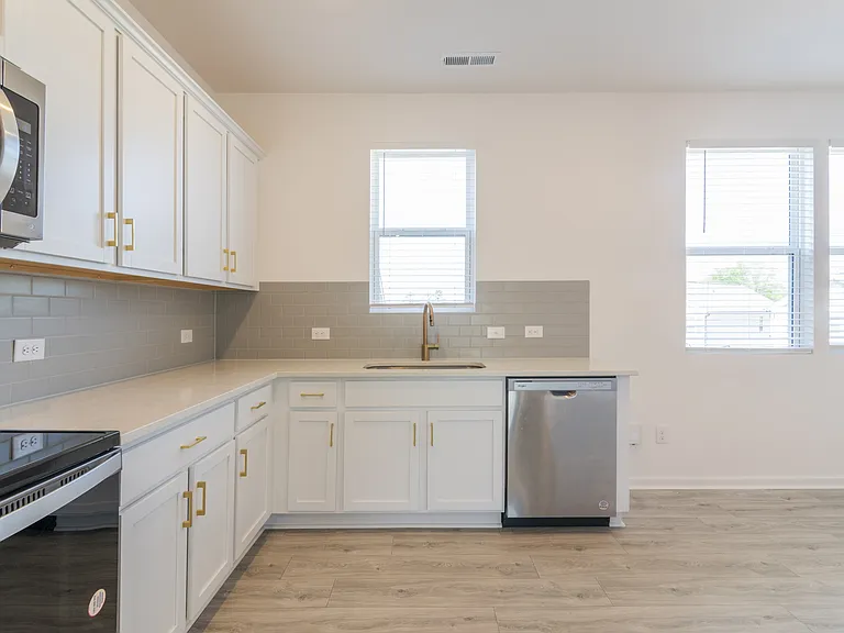 15010 Scoter St #1 — Photo 8