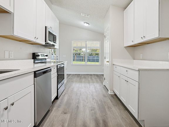 4th image of 7541 CLIFF COTTAGE Drive
