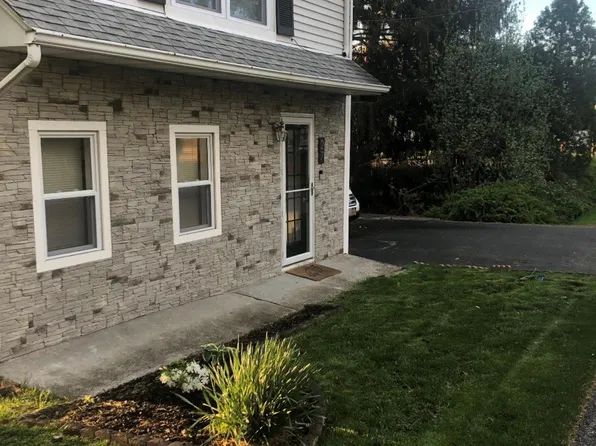 27 Liberty St, Lagrangeville, NY 12590