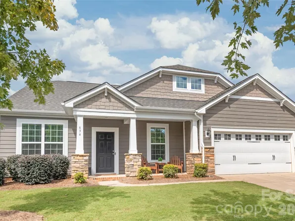 634 Gardenbrook Trl, Belmont, NC 28012