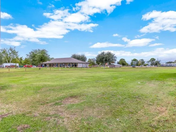 7062 Greathouse Rd, Lake Charles, LA 70607