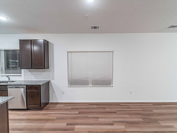 4th image of 114 Tokalaun Dr