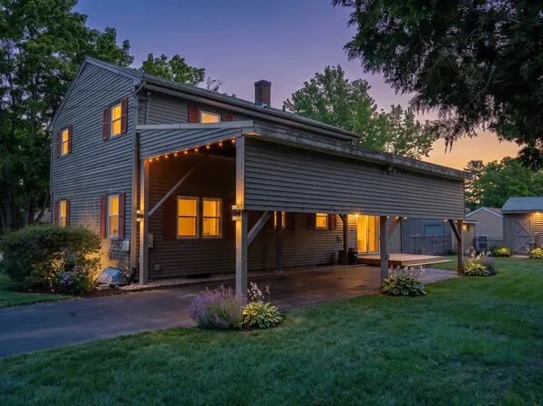 44 Sherwood Meadows, Pembroke, NH 03275