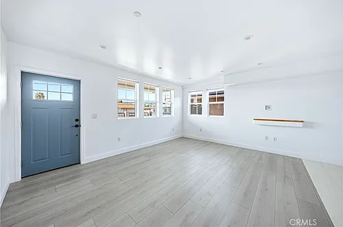 10538 La Reina Ave Photo 1