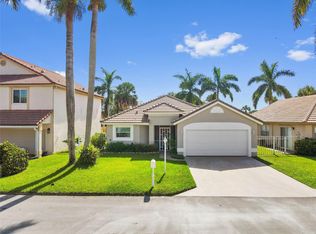 21300 Millbrook Ct, Boca Raton, FL 33498