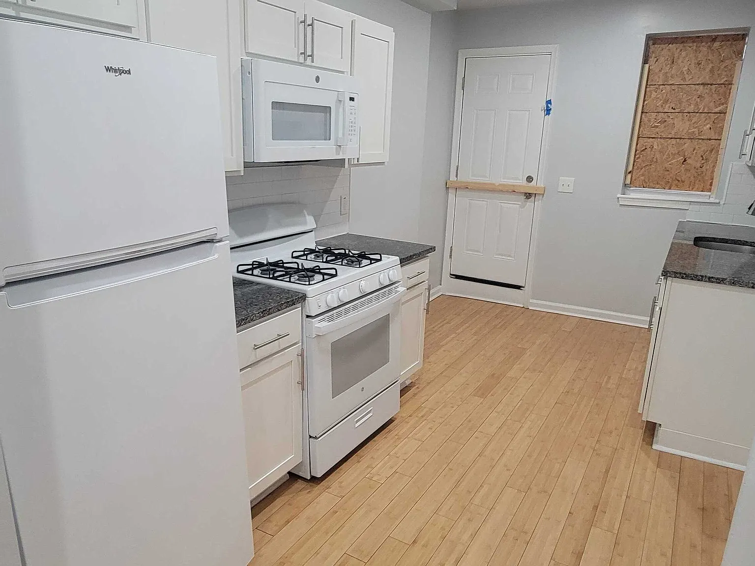 3 bed, $1,500 — Photo 4