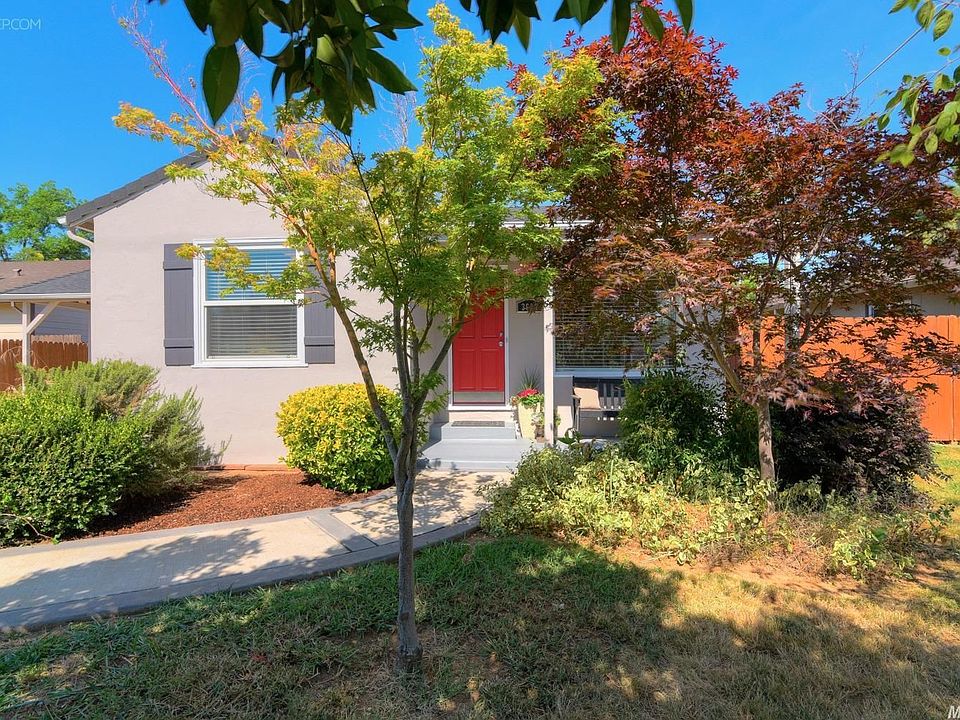 1st image of 3650 62nd St