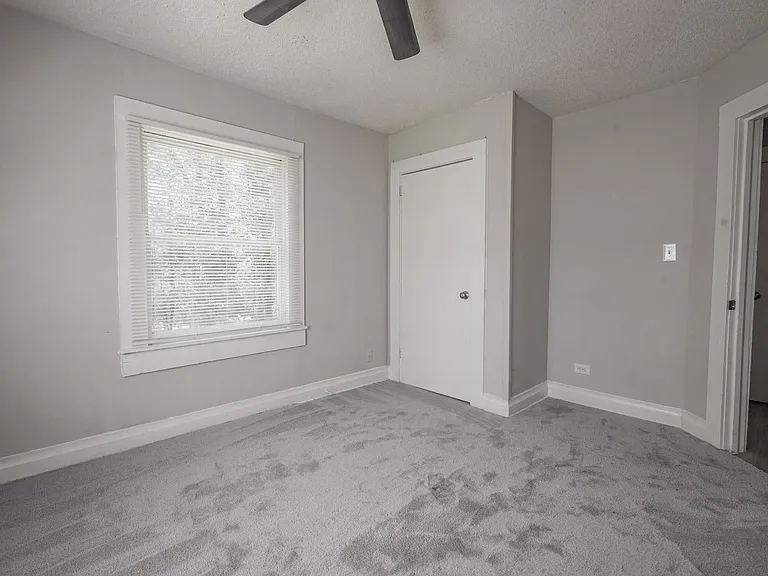 303 Raynor St — Photo 11