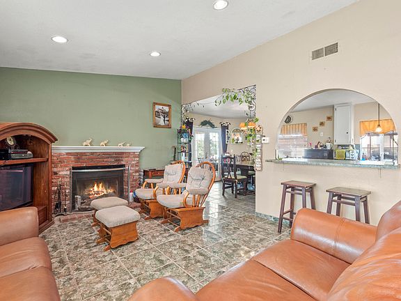 4th image of 10543 E Avenue S12