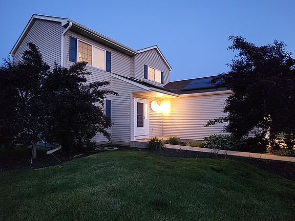 3rd image of 950 Donnelly Pl