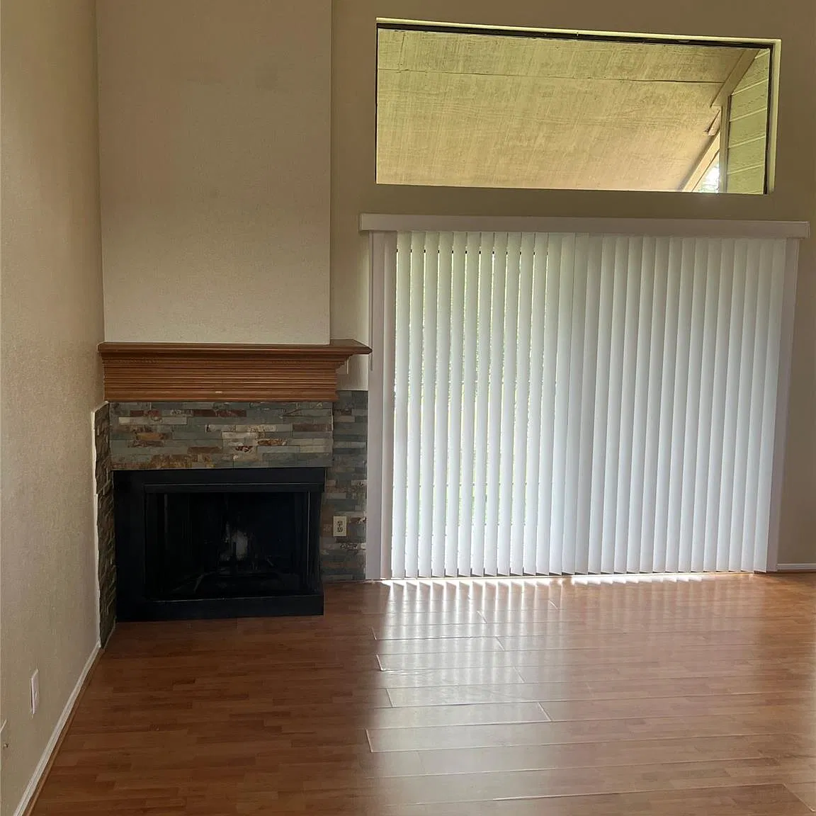 1 bed, 1.0 bath, 961 sqft, $1,200 — Photo 4