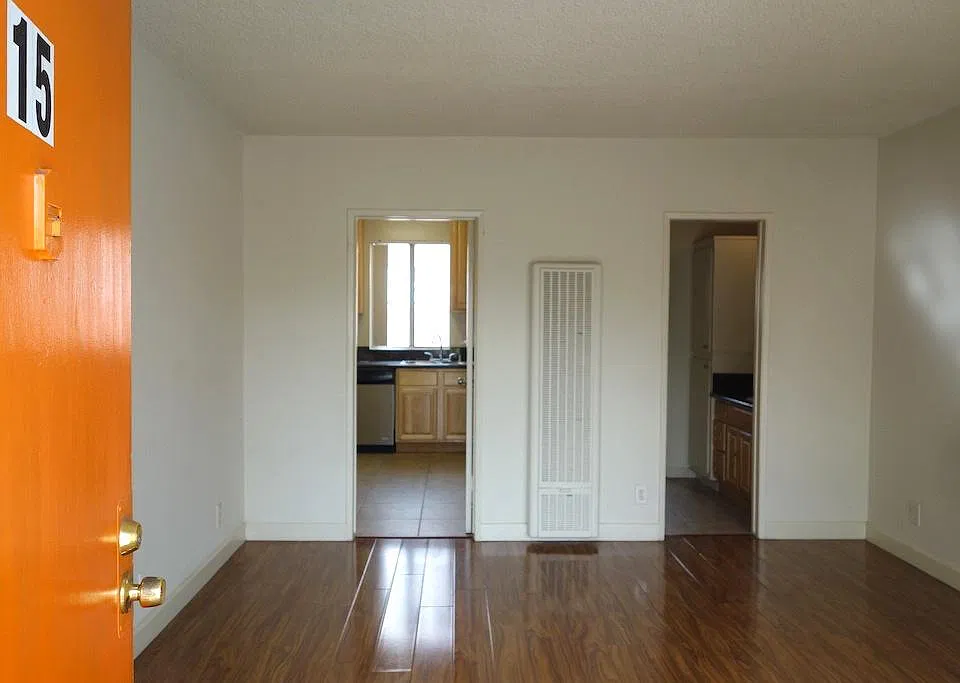 4641 La Mirada Ave #15