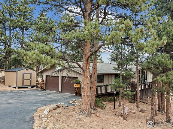 3rd image of 1073 Pine Knoll Dr