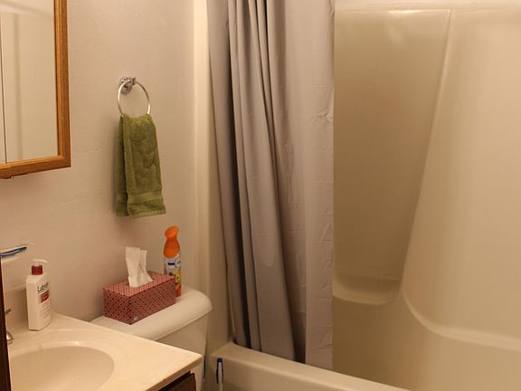 5th image of 2911 E Vogel Ave #A