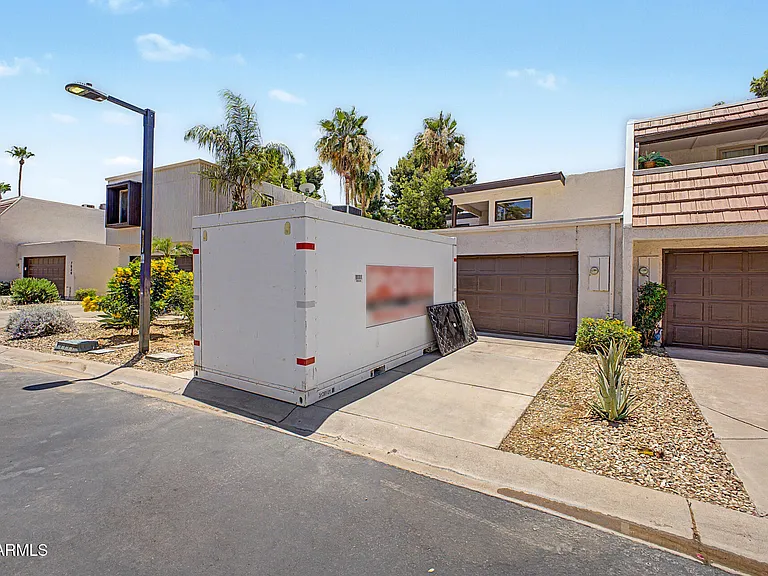 7820 E Pleasant Run — Photo 30