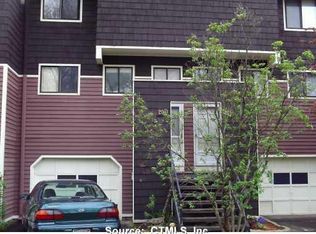 20 Stonegate Cir #D, Branford, CT 06405