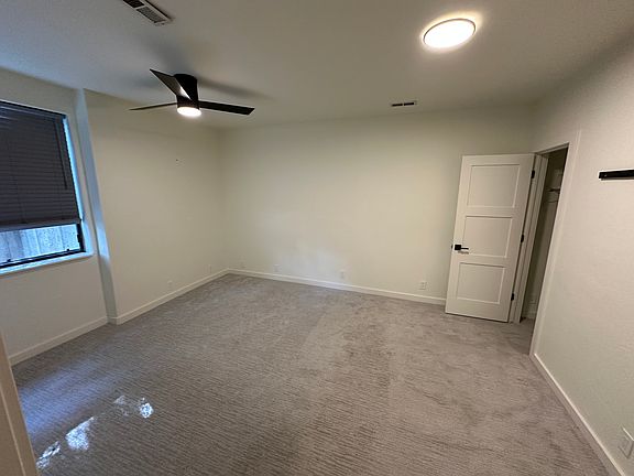 2nd image of 4054 Rasmussen Rd #2