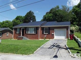 719 Jefferson Ave E, Carthage, TN 37030