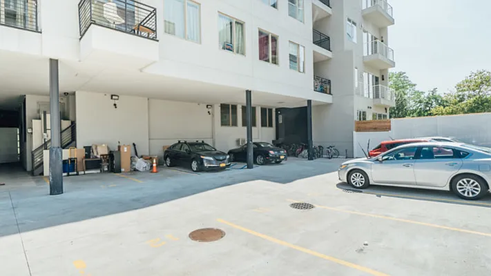 Rented by Nooklyn NYC LLC | media 44