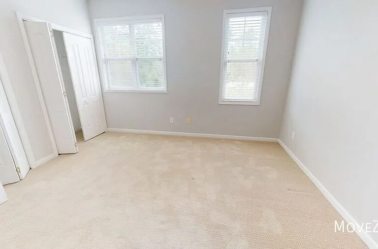 955 Downey Branch Ln — Photo 29