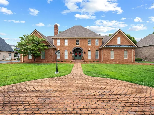 1812 Todd Trace Ct, Bowling Green, KY 42103