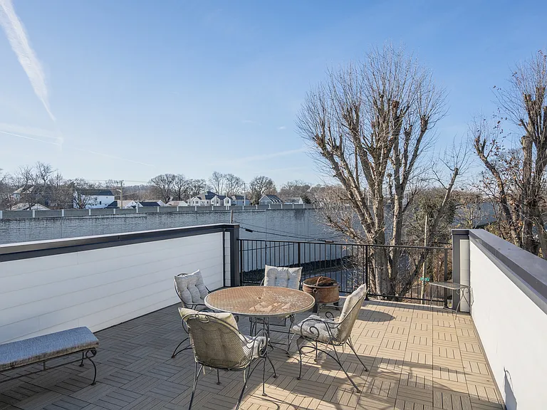 502A Croley Dr — Photo 24