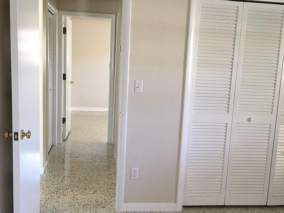 5th image of 20530 SW 114th Ave #1