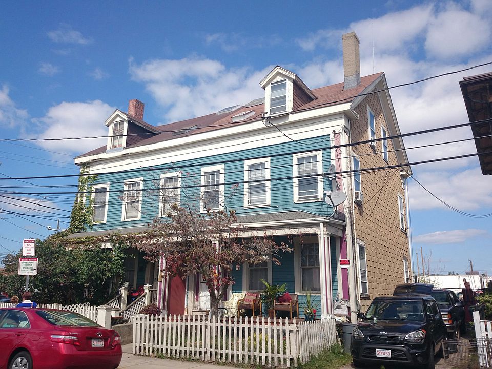 2nd image of 29-29R Dexter St