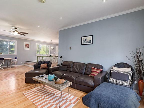 3rd image of 3 Bluehill Ct